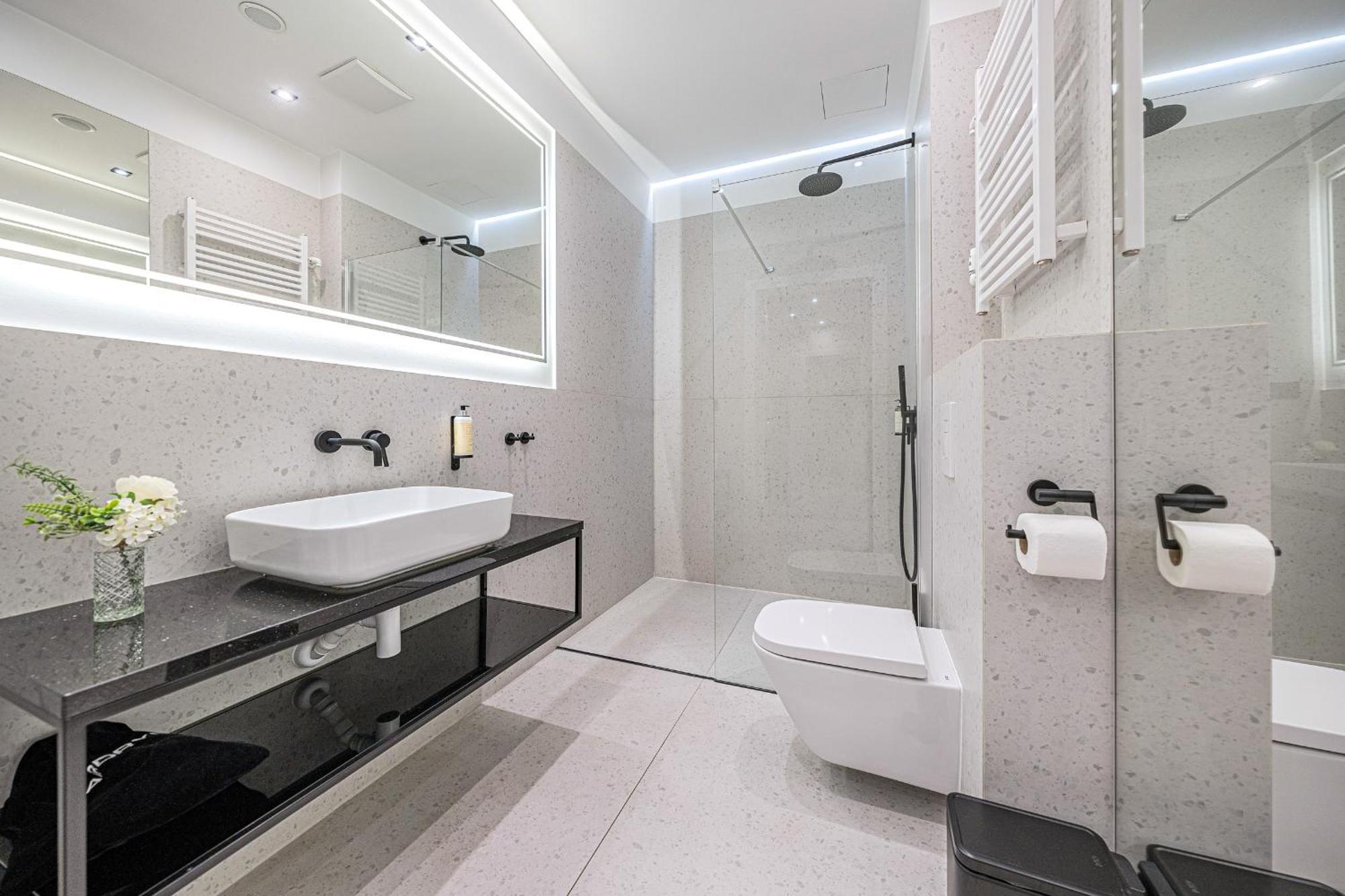 Rent Like Home - Apartament Deo Plaza - Old Town Гданск Екстериор снимка