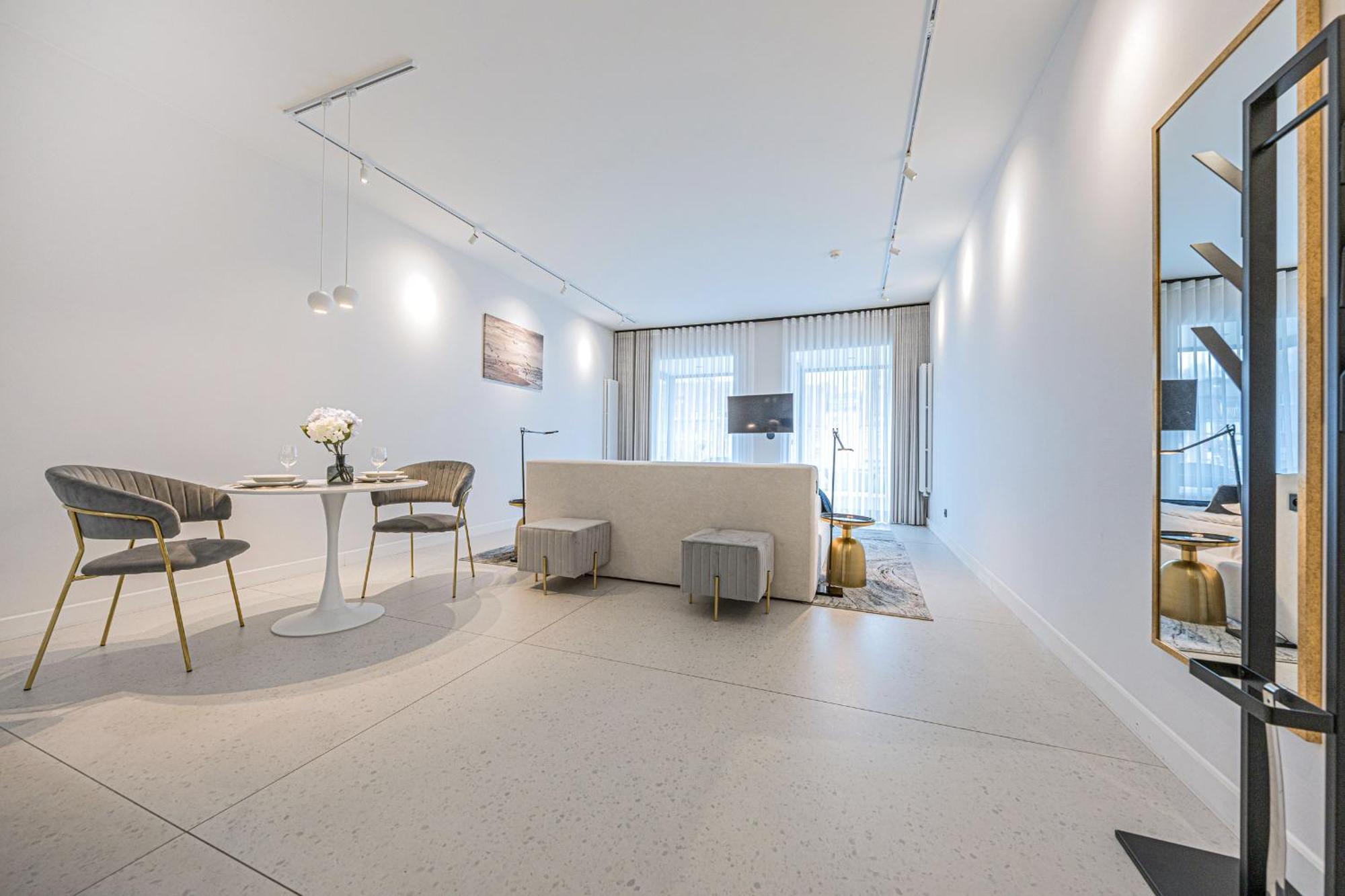 Rent Like Home - Apartament Deo Plaza - Old Town Гданск Екстериор снимка